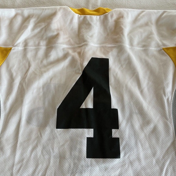 Preview Challenge Cup Hockey jersey Sz M White Black Yellow Gray Minnesota #4 - Picture 10 of 11